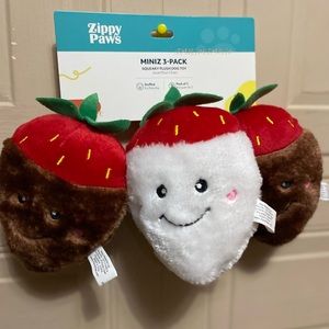 Brand New Beautiful Set Of 3 Strawberries With Squeaker.